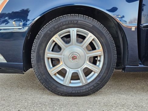 Used 2008 Cadillac DTS image 21