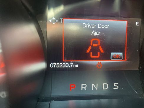 Used 2020 Ford Mustang Coupe RWD image 4