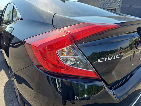 Used 2021 Honda Civic EX image 36
