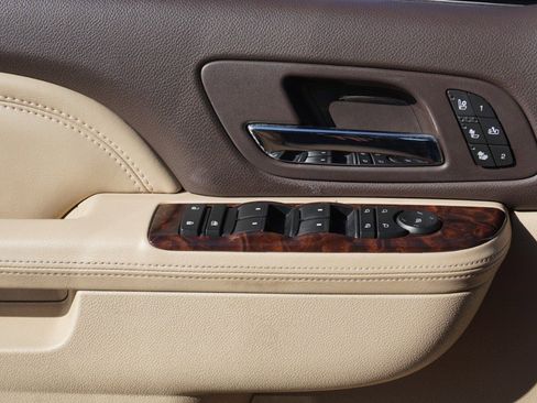 Used 2012 GMC Yukon XL Denali image 21