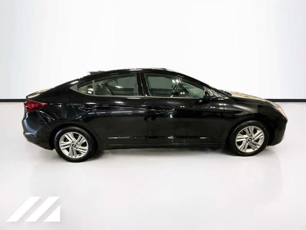 Used 2020 Hyundai Elantra Value Edition FWD image 4