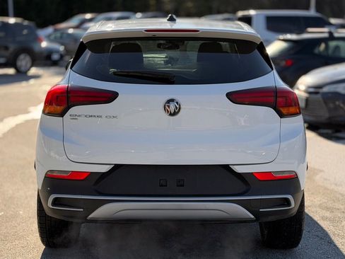 Used 2022 Buick Encore GX Preferred w/ Cold Weather Comfort Package image 4