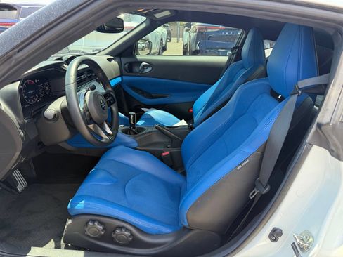 Certified 2023 Nissan Z w/ Floor Mat Package (L93) RWD image 10