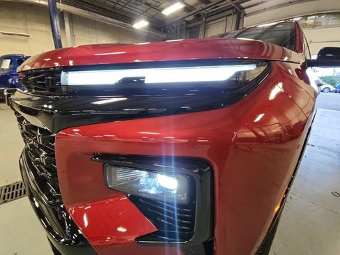 Used 2025 Chevrolet Traverse RS AWD/4WD image 31