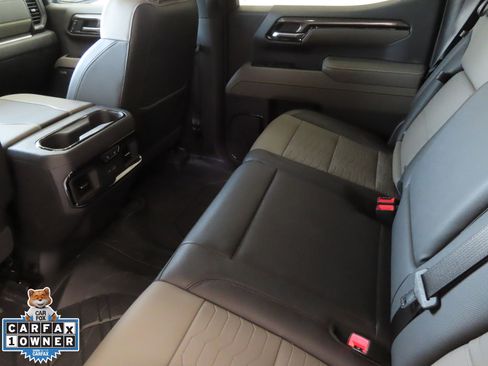 Used 2025 Chevrolet Silverado 1500 ZR2 w/ Technology Package image 25