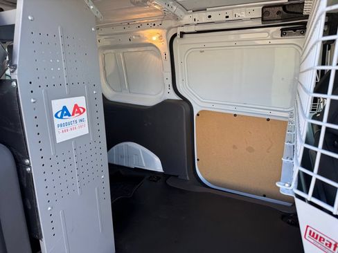 Used 2020 Ford Transit Connect XL FWD image 28