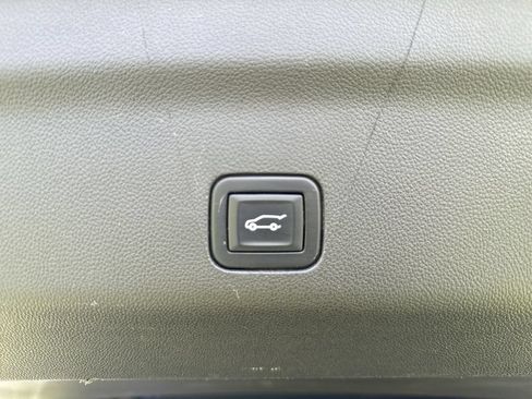 Used 2022 GMC Yukon AT4 w/ Max Trailering Package AWD/4WD image 18