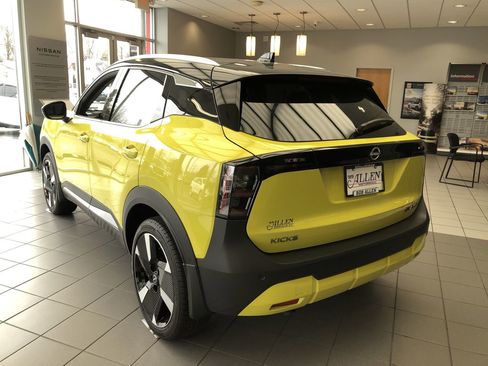 New 2026 Nissan Kicks SR w/ Cold Weather Package image 4