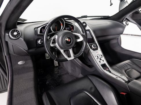 Used 2012 McLaren MP4-12C Coupe image 16