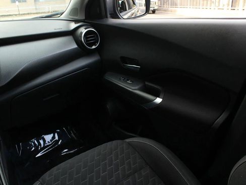 Used 2021 Nissan Kicks SV image 22