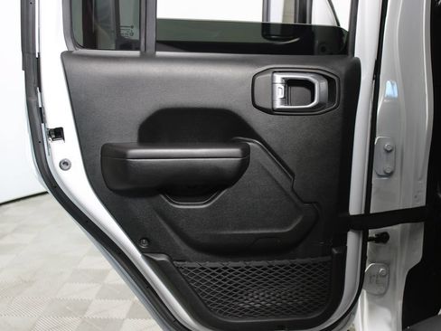 Used 2020 Jeep Wrangler Unlimited Sport AWD/4WD image 33