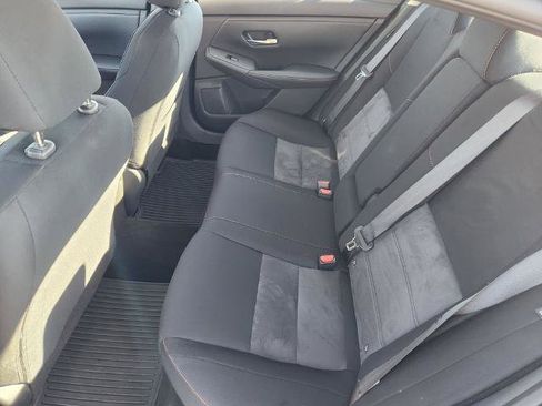Certified 2024 Nissan Sentra SR FWD image 19