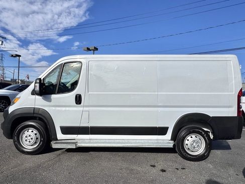 Used 2023 RAM ProMaster 2500 image 4