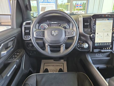 Used 2023 RAM 1500 Laramie AWD/4WD image 19