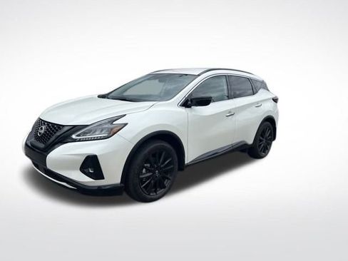 Used 2024 Nissan Murano SV w/ SV Midnight Edition Package image 3