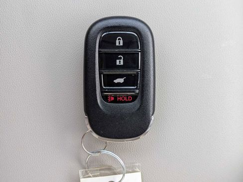 Certified 2024 Honda HR-V LX image 32