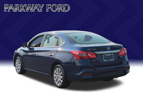 Used 2018 Nissan Sentra S FWD image 3