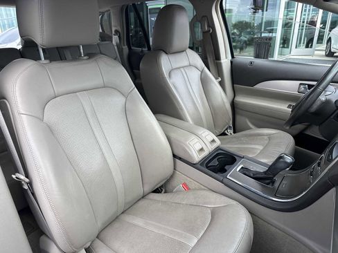 Used 2012 Lincoln MKX FWD w/ Class II Trailer Tow Pkg image 27