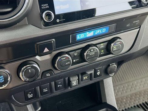 Used 2023 Toyota Tacoma TRD Sport w/ Technology Package AWD/4WD image 26