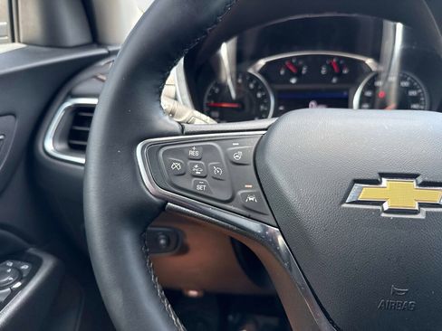 Used 2024 Chevrolet Equinox Premier FWD image 27