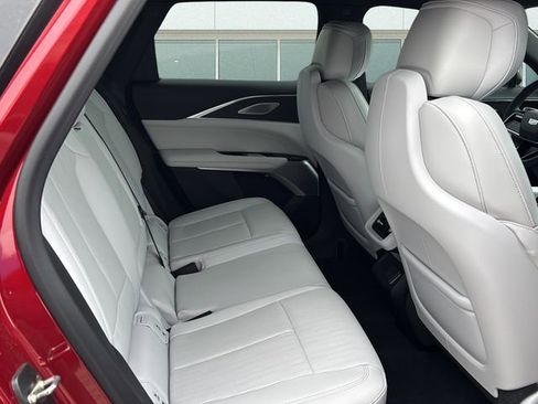 Used 2024 Cadillac Lyriq Luxury RWD image 15
