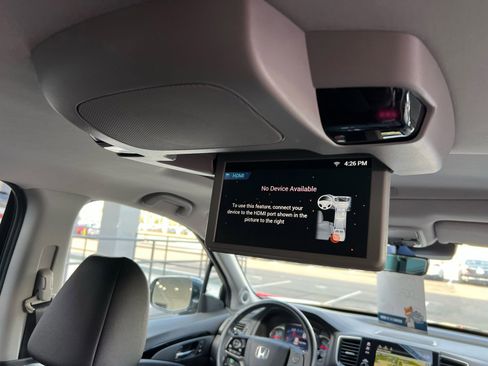 Used 2019 Honda Pilot Touring image 54