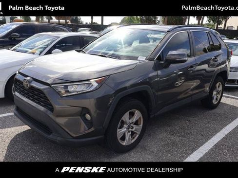 Certified 2021 Toyota RAV4 XLE w/ Convenience Package FWD image 1