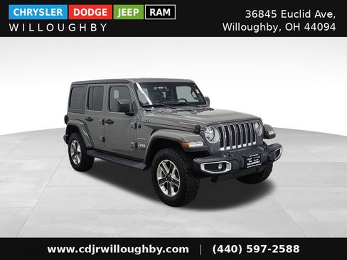 Used 2020 Jeep Wrangler Unlimited Sahara w/ Uconnect 4C Nav & Sound Group AWD/4WD image 3