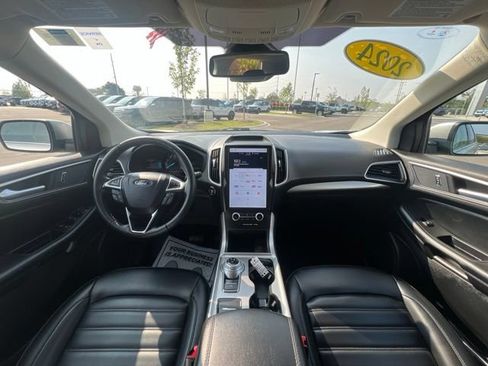 Certified 2024 Ford Edge SEL w/ Convenience Package AWD/4WD image 19