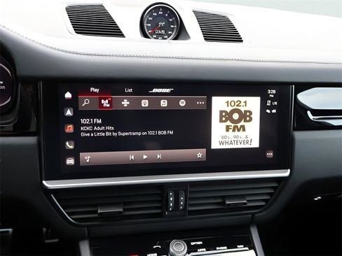 Used 2023 Porsche Cayenne GTS image 22