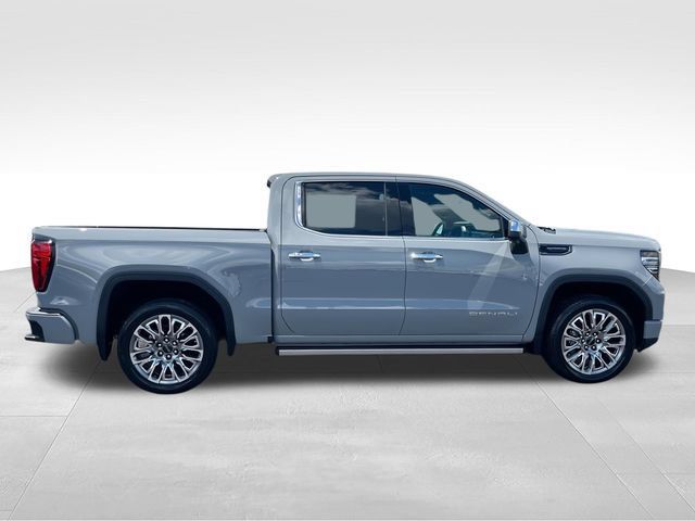 Used 2025 GMC Sierra 1500 Denali Ultimate AWD/4WD image 9
