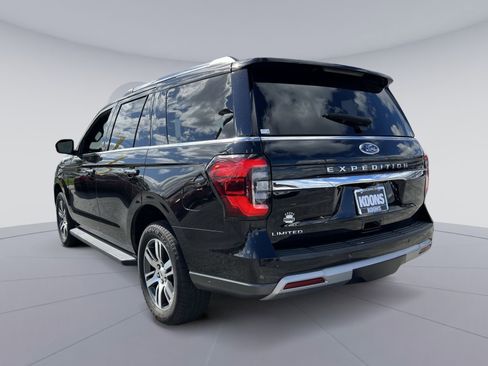 Used 2024 Ford Expedition Limited image 4