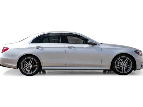 Used 2017 Mercedes-Benz E 300 image 7