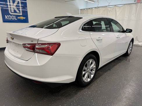 Used 2020 Chevrolet Malibu LT image 2