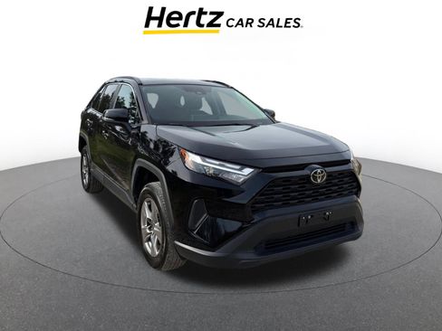 Used 2025 Toyota RAV4 XLE image 1