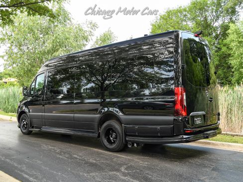 Used 2025 Mercedes-Benz Sprinter 3500 image 3