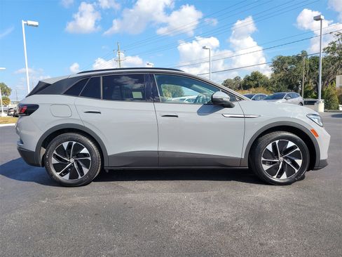 Used 2022 Volkswagen ID.4 Pro S image 5