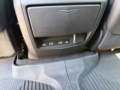 Used 2023 Cadillac Escalade V AWD/4WD image 16
