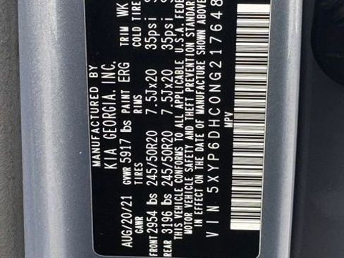 Certified 2022 Kia Telluride S image 19