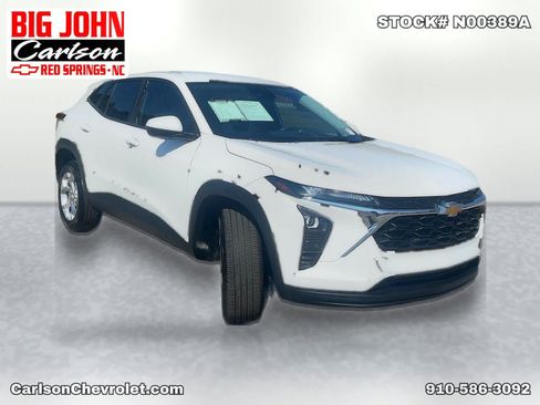 Used 2024 Chevrolet Trax LS w/ LS Convenience Package FWD image 10