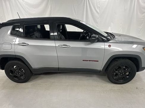 Used 2024 Jeep Compass Trailhawk AWD/4WD image 2