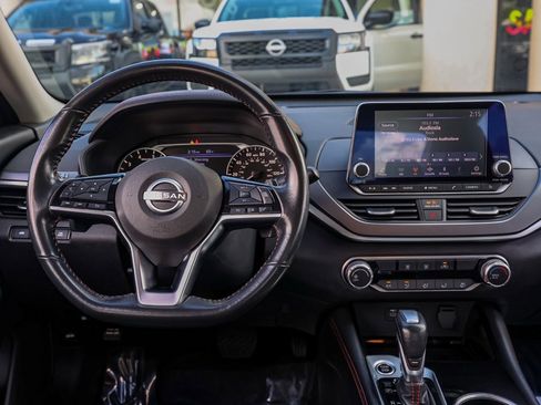 Certified 2023 Nissan Altima 2.5 SR image 21