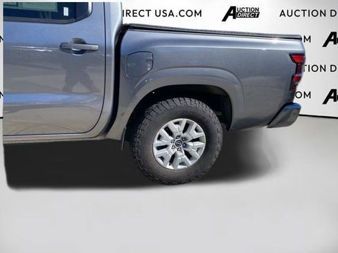Used 2022 Nissan Frontier SV image 11