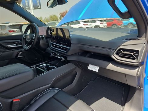 New 2025 Chevrolet Silverado EV LT image 21