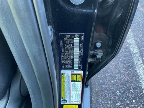 Used 2025 Toyota Camry LE image 28