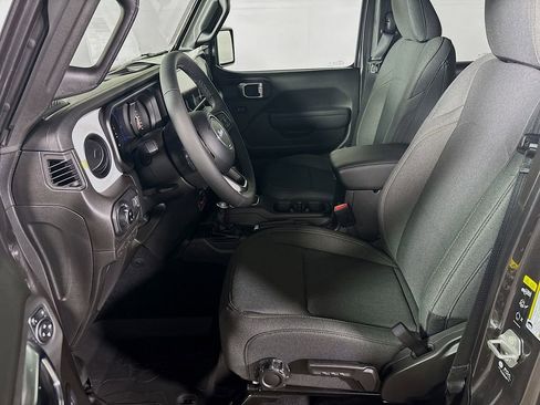 New 2025 Jeep Gladiator Willys image 11