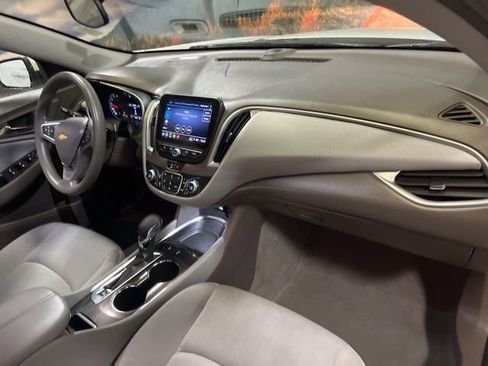 Used 2024 Chevrolet Malibu LT image 53