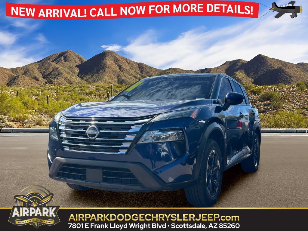 Used 2025 Nissan Rogue SV FWD image 1