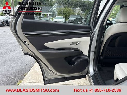 Used 2023 Hyundai Tucson Limited AWD/4WD image 43