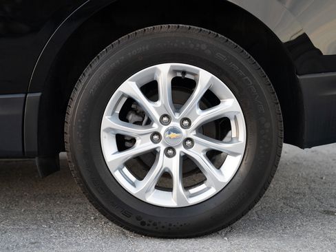 Used 2020 Chevrolet Equinox LS w/ LPO, Cargo Package image 9